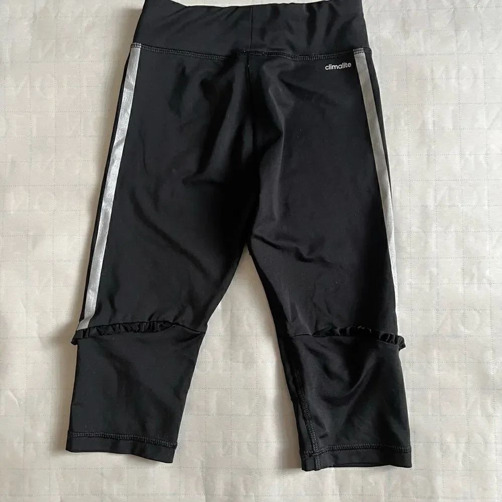 Adidas kids capri size 6 - Picture 4 of 5